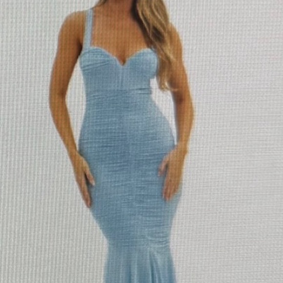 Selfie Leslie Blue Bodycon Midi Dress Sweetheart Neckline - Picture 2 of 7